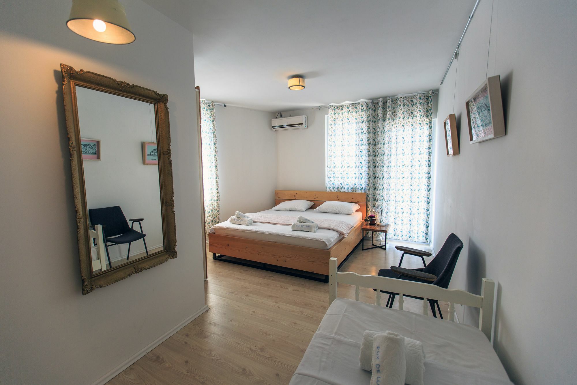 Apartments Rux De Luxe Bar Eksteriør billede